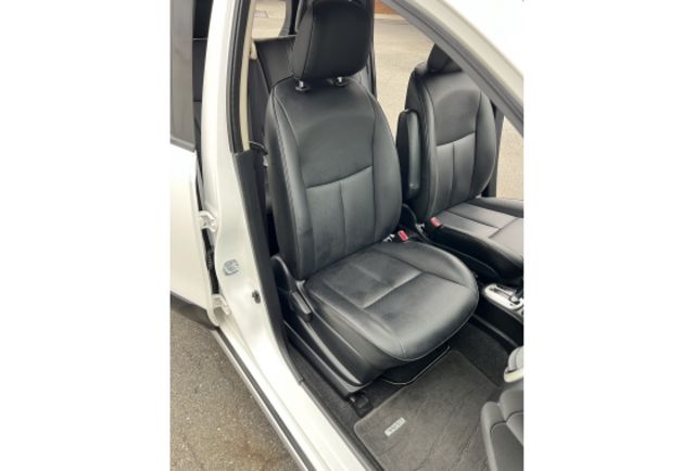1.6行家皮椅版▼100%全車無拆裝原裝鈑件▼原廠技師查驗鑑定▼公里數保證▼一分錢一分貨保證您的行車安全▼  第18張相片
