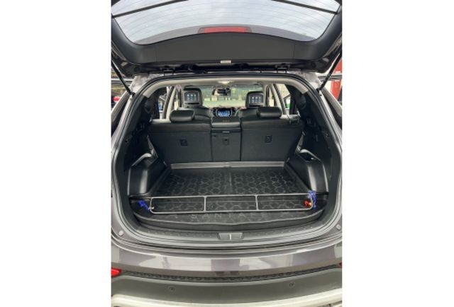 2.2尊爵款▼100%全車無拆裝原裝鈑件▼原廠技師查驗鑑定▼公里數保證▼一分錢一分貨全面守護您的行車安全▼  第22張相片