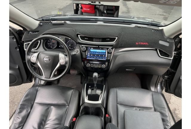 2.0玩美影音版▼100%全車無拆裝原裝鈑件▼原廠技師查驗鑑定▼公里數保證▼一分錢一分貨全面守護您的行車安全▼  第9張相片