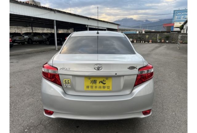 1.5雅緻型▼原廠技師查驗鑑定▼公里數保證▼一分錢一分貨全面守護您的行車安全▼有瑕疵 請看備註  第5張相片