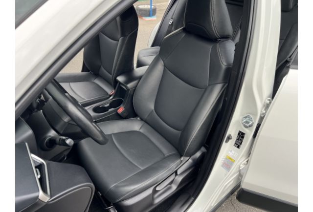 1.8豪華型▼100%全車無拆裝原裝鈑件▼原廠技師查驗鑑定▼公里數保證▼一分錢一分貨全面守護您的行車安全▼  第16張相片