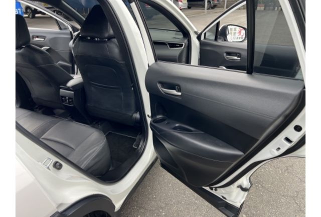 1.8豪華型▼100%全車無拆裝原裝鈑件▼原廠技師查驗鑑定▼公里數保證▼一分錢一分貨全面守護您的行車安全▼  第21張相片