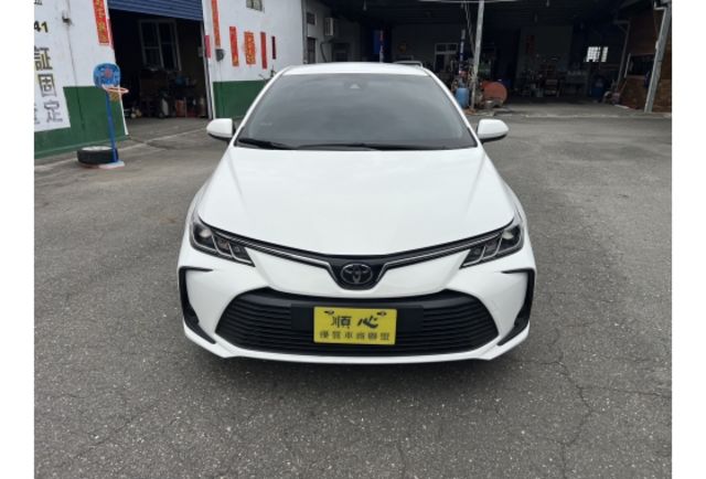 1.8豪華型▼100%全車無拆裝原裝鈑件▼原廠技師查驗鑑定▼公里數保證▼一分錢一分貨全面守護您的行車安全▼  第2張相片