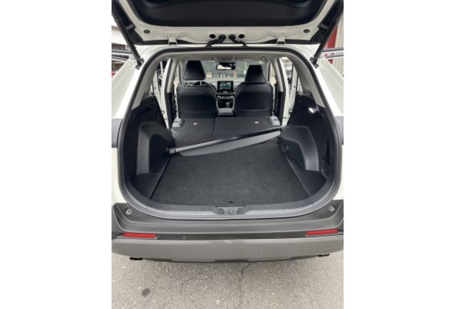 2.0旗艦型▼100%全車無拆裝原裝鈑件▼原廠技師查驗鑑定▼公里數保證▼一分錢一分貨全面守護您的行車安全▼  第7張相片