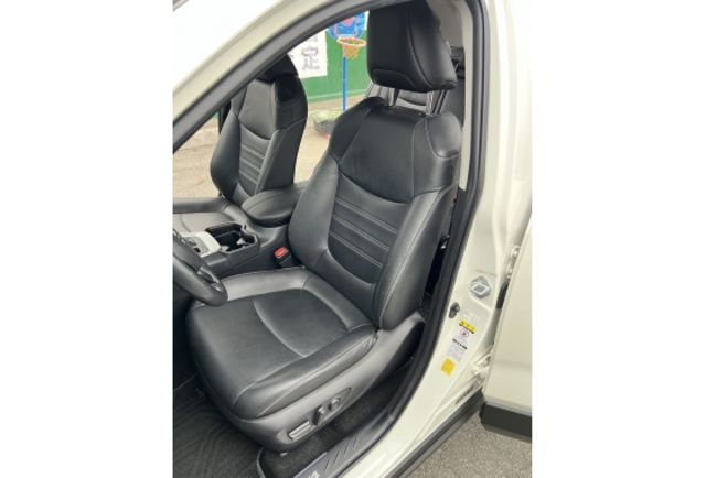 2.0旗艦型▼100%全車無拆裝原裝鈑件▼原廠技師查驗鑑定▼公里數保證▼一分錢一分貨全面守護您的行車安全▼  第13張相片