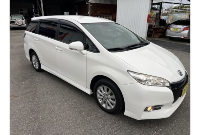 經典型▼100%全車無拆裝原裝鈑件▼原廠技師查驗鑑定▼公里數保證▼一分錢一分貨全面守護您的行車安全▼  第3張相片