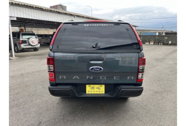 運動旗艦型▼100%全車無拆裝原裝鈑件▼原廠技師查驗鑑定▼公里數保證▼一分錢一分貨全面守護您的行車安全▼  第4張相片