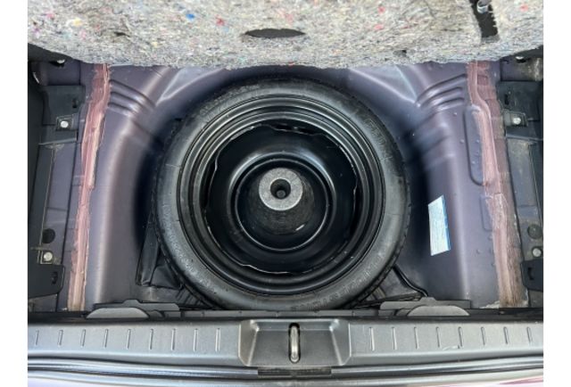 1.5 E Leather▼100%全車無拆裝原裝鈑件▼原廠技師查驗鑑定▼公里數保證▼一分錢一分貨全面守護您的行車安全▼  第22張相片