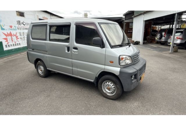 2013 Mitsubishi VERYCA 1.2▼在地邁向30年▼100%全車無拆裝原裝鈑件▼雙聯盟查驗鑑定▼公里數保證▼一分錢一分貨全面守護您的行車安全▼  第3張相片