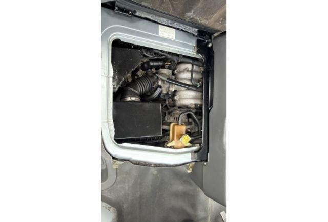 2013 Mitsubishi VERYCA 1.2▼在地邁向30年▼100%全車無拆裝原裝鈑件▼雙聯盟查驗鑑定▼公里數保證▼一分錢一分貨全面守護您的行車安全▼  第8張相片