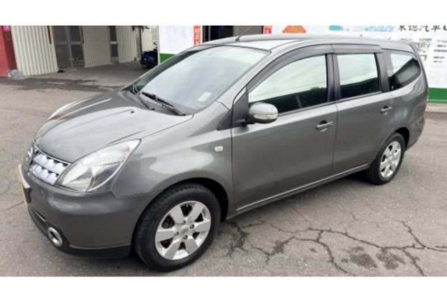 2008 Nissan Grand Livina 1.8 B版▼在地邁向30年▼100%全車無拆裝原裝鈑件▼雙聯盟查驗鑑定▼公里數保證▼一分錢一分貨全面守護您的行車安全▼  第3張相片