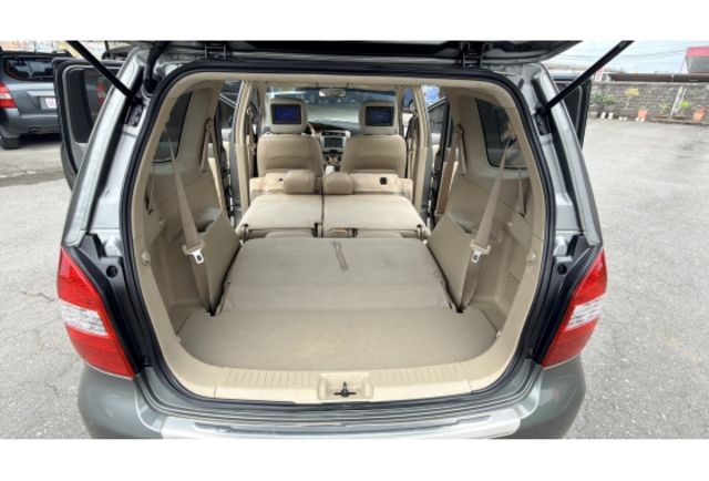 2008 Nissan Grand Livina 1.8 B版▼在地邁向30年▼100%全車無拆裝原裝鈑件▼雙聯盟查驗鑑定▼公里數保證▼一分錢一分貨全面守護您的行車安全▼  第8張相片
