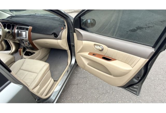 2008 Nissan Grand Livina 1.8 B版▼在地邁向30年▼100%全車無拆裝原裝鈑件▼雙聯盟查驗鑑定▼公里數保證▼一分錢一分貨全面守護您的行車安全▼  第13張相片