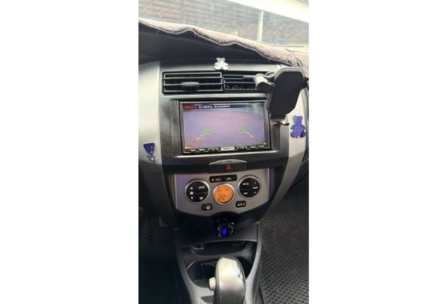 2013 Nissan Livina 1.6 S版▼在地邁向30年▼聯盟查驗鑑定▼公里數保證▼一分錢一分貨全面守護您的行車安全▼  第11張相片