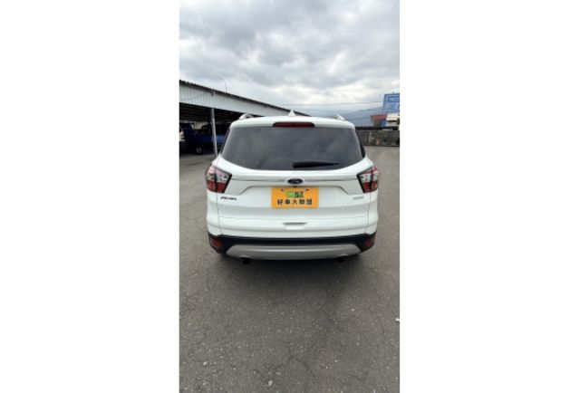 2017 Ford Kuga EcoBoost 180時尚經典型▼在地邁向30年▼100%全車無拆裝原裝鈑件▼雙聯盟查驗鑑定▼公里數保證▼一分錢一分貨全面守護您的行車安全▼  第4張相片