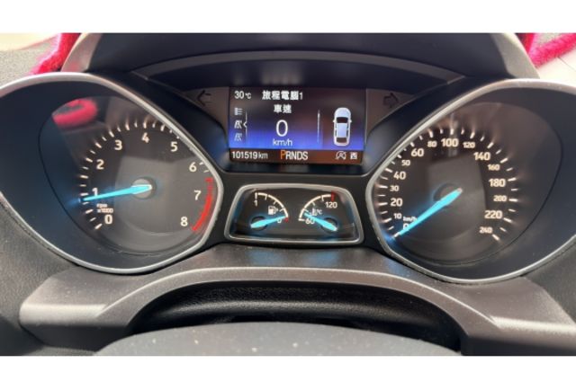 2017 Ford Kuga EcoBoost 180時尚經典型▼在地邁向30年▼100%全車無拆裝原裝鈑件▼雙聯盟查驗鑑定▼公里數保證▼一分錢一分貨全面守護您的行車安全▼  第10張相片