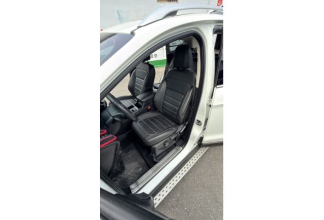 2017 Ford Kuga EcoBoost 180時尚經典型▼在地邁向30年▼100%全車無拆裝原裝鈑件▼雙聯盟查驗鑑定▼公里數保證▼一分錢一分貨全面守護您的行車安全▼  第14張相片