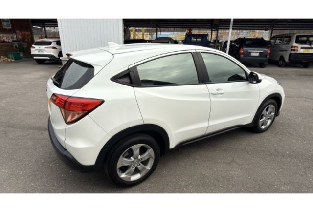 2016 Honda HR-V 1.8 VTi-S▼在地邁向30年▼100%全車無拆裝原裝鈑件▼雙聯盟查驗鑑定▼公里數保證▼一分錢一分貨全面守護您的行車安全▼  第5張相片