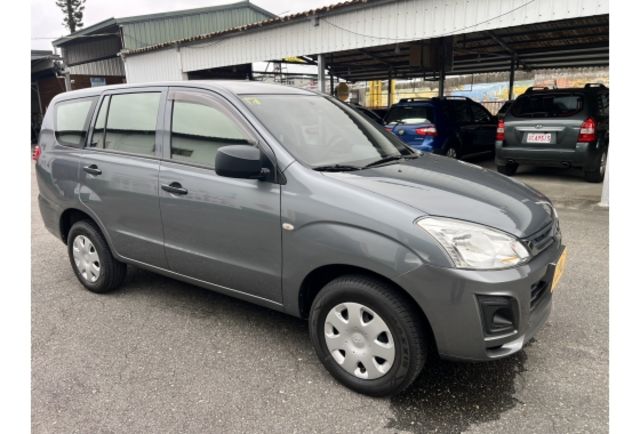 2017 Mitsubishi CMC Zinger 2.4雅緻型▼在地邁向30年▼100%全車無拆裝原裝鈑件▼雙聯盟查驗鑑定▼公里數保證▼一分錢一分貨全面守護您的行車安全▼  第3張相片