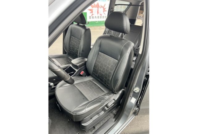 2017 Mitsubishi CMC Zinger 2.4雅緻型▼在地邁向30年▼100%全車無拆裝原裝鈑件▼雙聯盟查驗鑑定▼公里數保證▼一分錢一分貨全面守護您的行車安全▼  第14張相片