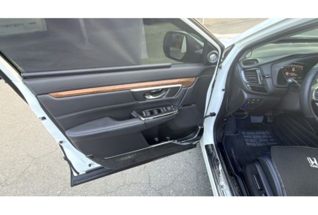 2021 Honda CR-V 1.5 S▼在地邁向30年▼100%全車無拆裝原裝鈑件▼雙聯盟查驗鑑定▼公里數保證▼一分錢一分貨全面守護您的行車安全▼  第14張相片