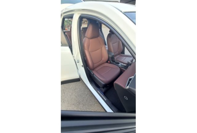 2021 Toyota Corolla Cross 1.8豪華▼在地邁向30年▼100%全車無拆裝原裝鈑件▼雙聯盟查驗鑑定▼公里數保證▼一分錢一分貨全面守護您的行車安全▼  第18張相片