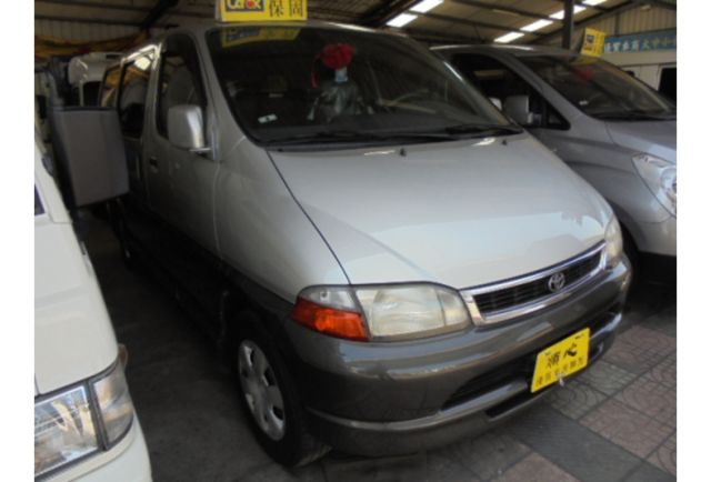 Toyota HIACE  第3張相片
