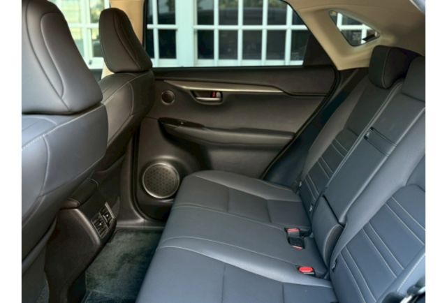 入主Lexus不用百萬｜2021Lexus NX200 ｜Ｆ Sport套件｜環景｜跟車｜電動尾門｜電動座椅｜盲點  第7張相片