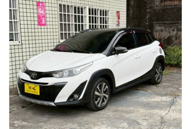 『新車保固中』Yaris Crossover 豪華版/主機導航/CARPLAY/360環景/防碰撞/車道偏移/原版件  第1張相片