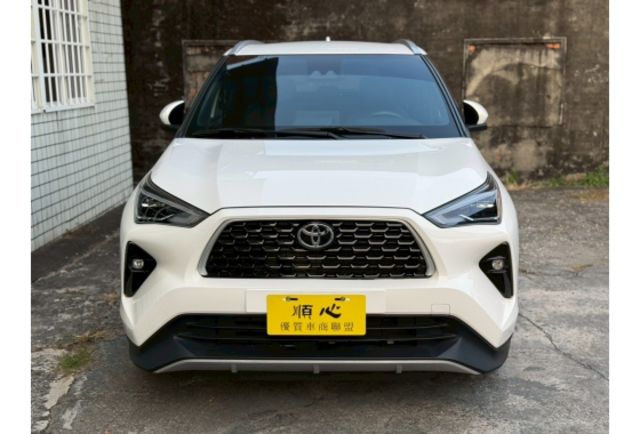 2024『原廠保固』Yaris Cross潮玩頂配版、8氣囊、電尾門、ＡＣＣ跟車、盲點  第2張相片