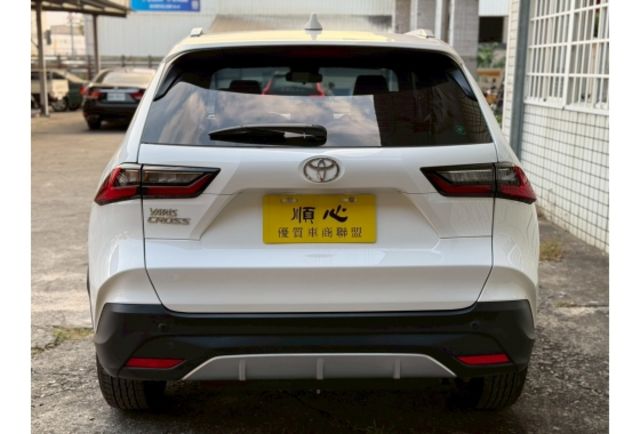2024『原廠保固』Yaris Cross潮玩頂配版、8氣囊、電尾門、ＡＣＣ跟車、盲點  第13張相片