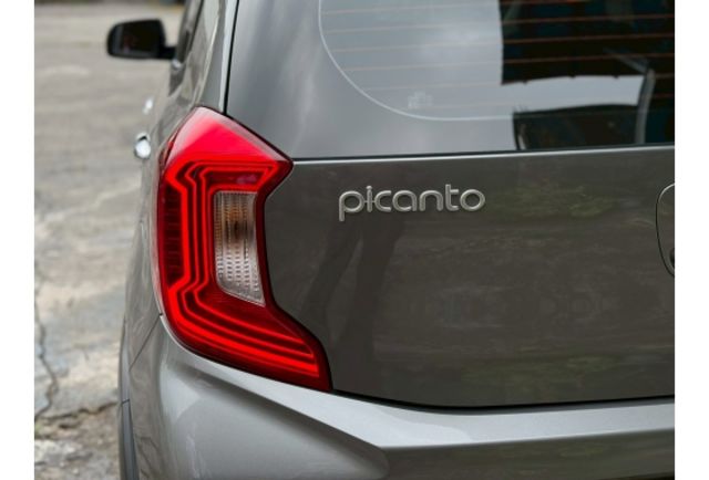 [原廠保固中]PICANTO X-LINE/原鈑件認證車/ikey免鑰匙/7氣囊/CARPLAY/車道偏移維持輔助  第19張相片