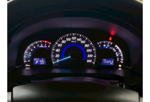 2012年 Toyota神車Camry｜超少里程12萬、原版認證車、導航安卓機、前後雷達、恆溫空調、行車記錄器、ＨＩＤ頭燈、  第4張相片