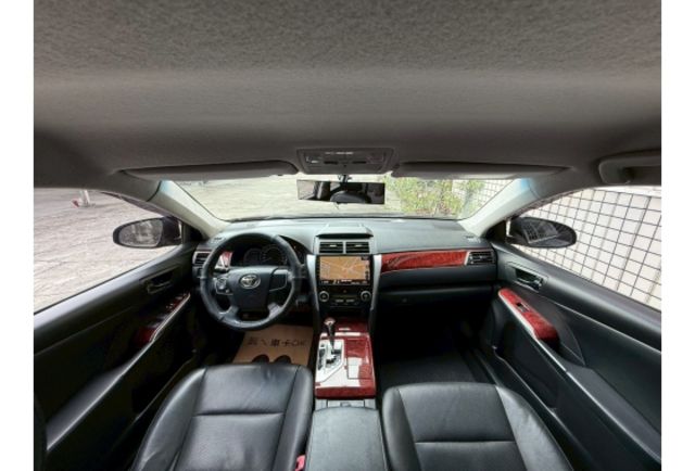 2012年 Toyota神車Camry｜超少里程12萬、原版認證車、導航安卓機、前後雷達、恆溫空調、行車記錄器、ＨＩＤ頭燈、  第5張相片