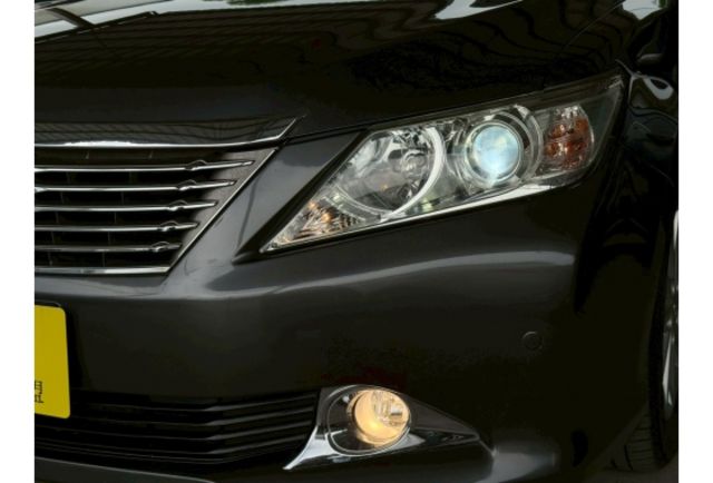 2012年 Toyota神車Camry｜超少里程12萬、原版認證車、導航安卓機、前後雷達、恆溫空調、行車記錄器、ＨＩＤ頭燈、  第9張相片