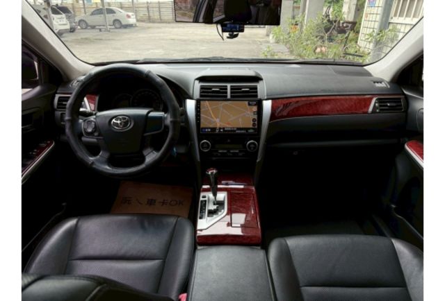 2012年 Toyota神車Camry｜超少里程12萬、原版認證車、導航安卓機、前後雷達、恆溫空調、行車記錄器、ＨＩＤ頭燈、  第13張相片