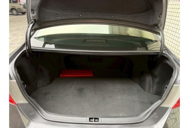 2012年 Toyota神車Camry｜超少里程12萬、原版認證車、導航安卓機、前後雷達、恆溫空調、行車記錄器、ＨＩＤ頭燈、  第26張相片