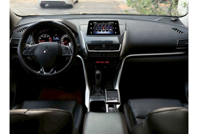 20日本原裝進口/前後八顆雷達/CarPlay/電動座椅/電熱椅/恆溫/換檔撥片/全車原鈑件/跟車/車道偏移系統/1.5渦輪引擎  第6張相片