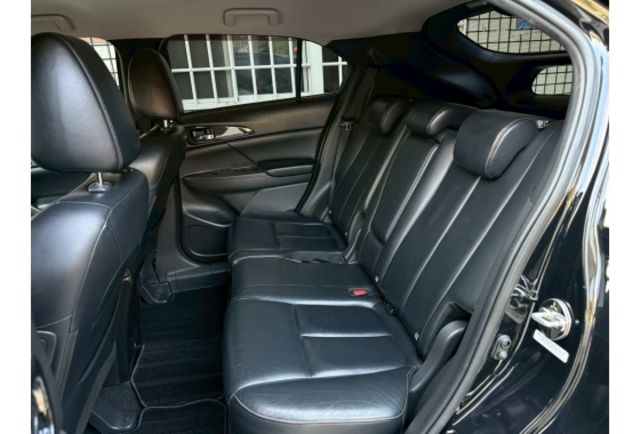 20日本原裝進口/前後八顆雷達/CarPlay/電動座椅/電熱椅/恆溫/換檔撥片/全車原鈑件/跟車/車道偏移系統/1.5渦輪引擎  第8張相片