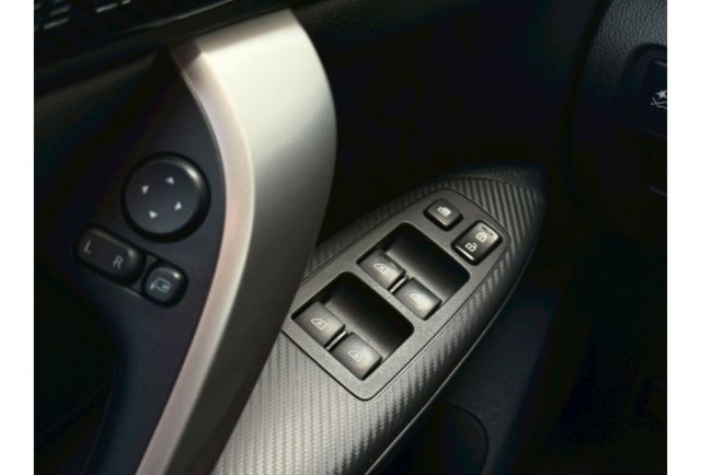 20日本原裝進口/前後八顆雷達/CarPlay/電動座椅/電熱椅/恆溫/換檔撥片/全車原鈑件/跟車/車道偏移系統/1.5渦輪引擎  第17張相片