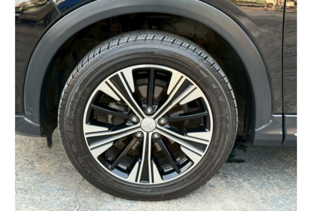 20日本原裝進口/前後八顆雷達/CarPlay/電動座椅/電熱椅/恆溫/換檔撥片/全車原鈑件/跟車/車道偏移系統/1.5渦輪引擎  第22張相片