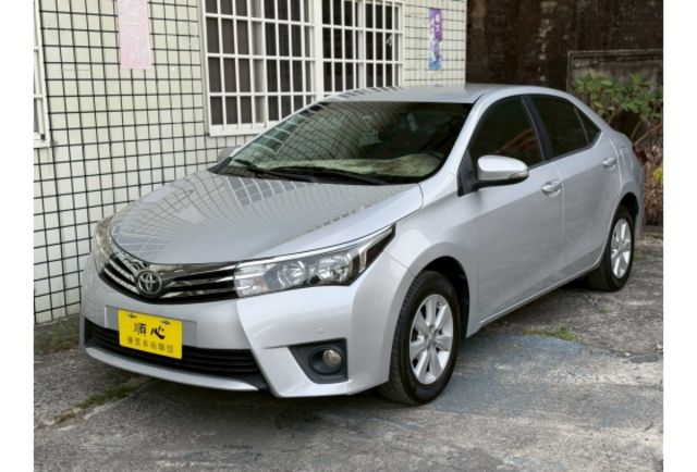 2015國民代步神車、前後雷達、電折後視鏡、導航主機、只賣23.8萬、跑17萬  第1張相片