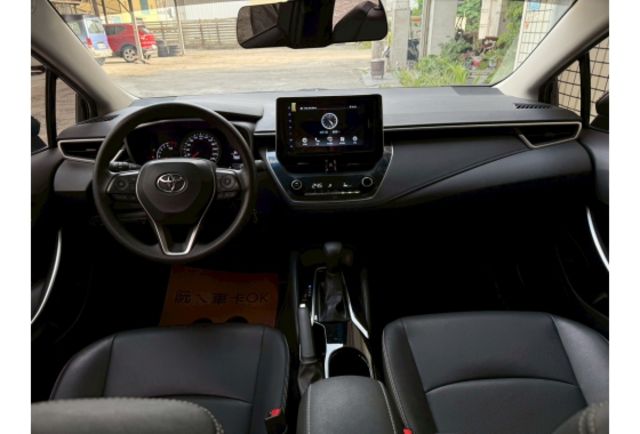 霸氣黑神車Ａ/車況優里程僅4.5萬/ACC跟車/車道偏移/恆溫/後座空調/原鈑件認證車  第4張相片