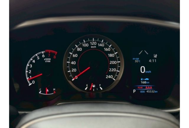 霸氣黑神車Ａ/車況優里程僅4.5萬/ACC跟車/車道偏移/恆溫/後座空調/原鈑件認證車  第11張相片