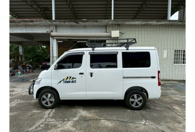 2024 年 TOWN ACE 僅跑7千多 全車原鈑件 原廠保固到2028年底可全額貸  第2張相片
