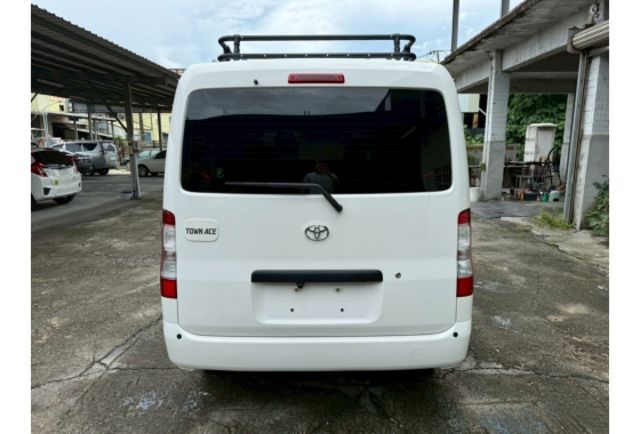 2024 年 TOWN ACE 僅跑7千多 全車原鈑件 原廠保固到2028年底可全額貸  第14張相片