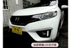Honda FIT 1.5 白色/2016年式/認證原鈑件/年跑僅5千公里/藍芽導航主機/加裝原廠行車記錄器/原廠LED日行燈/定速/恆溫/換檔快撥/  第19張縮圖
