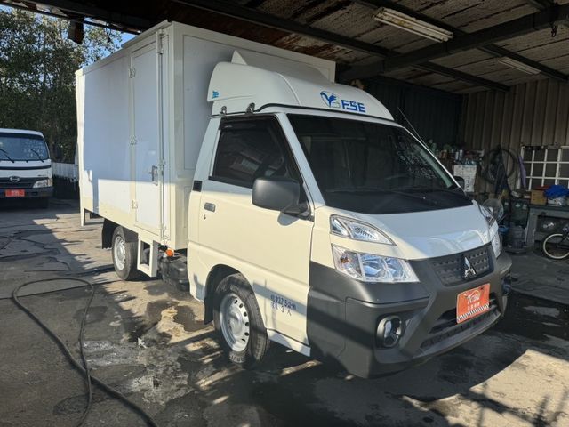 Mitsubishi Delica  第7張相片