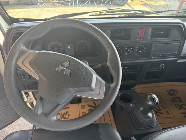 Mitsubishi Delica  第12張相片