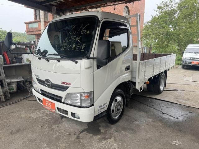 Hino 300  第4張相片